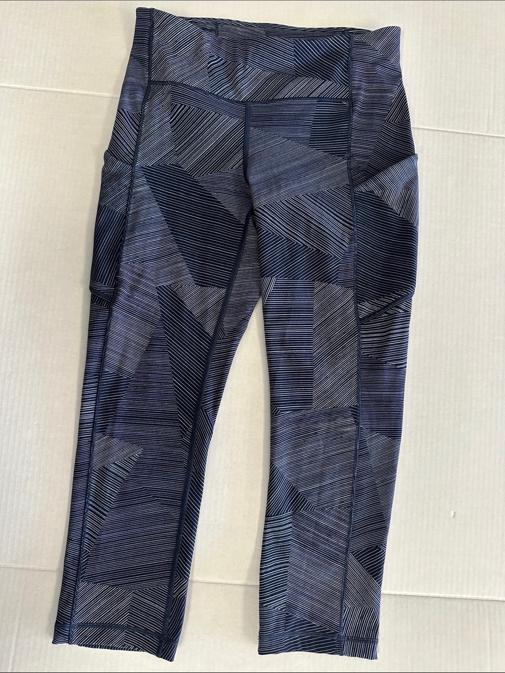 Lululemon Speed Up 21” Crop Etch Hail Midnight Navy 6